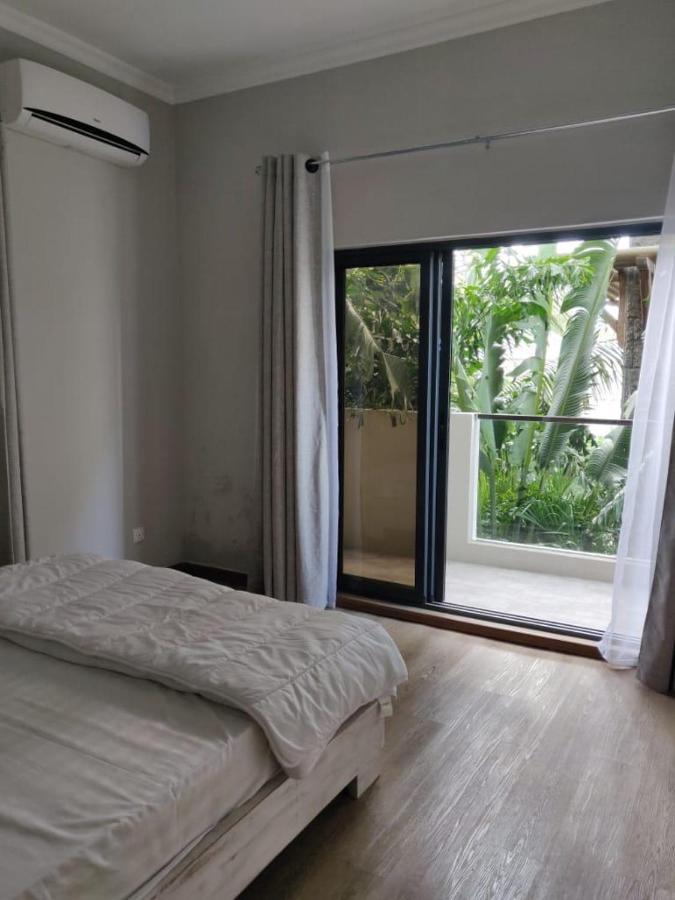 Shanti Haveli Beachfront Apartments Flic en Flac Exterior photo